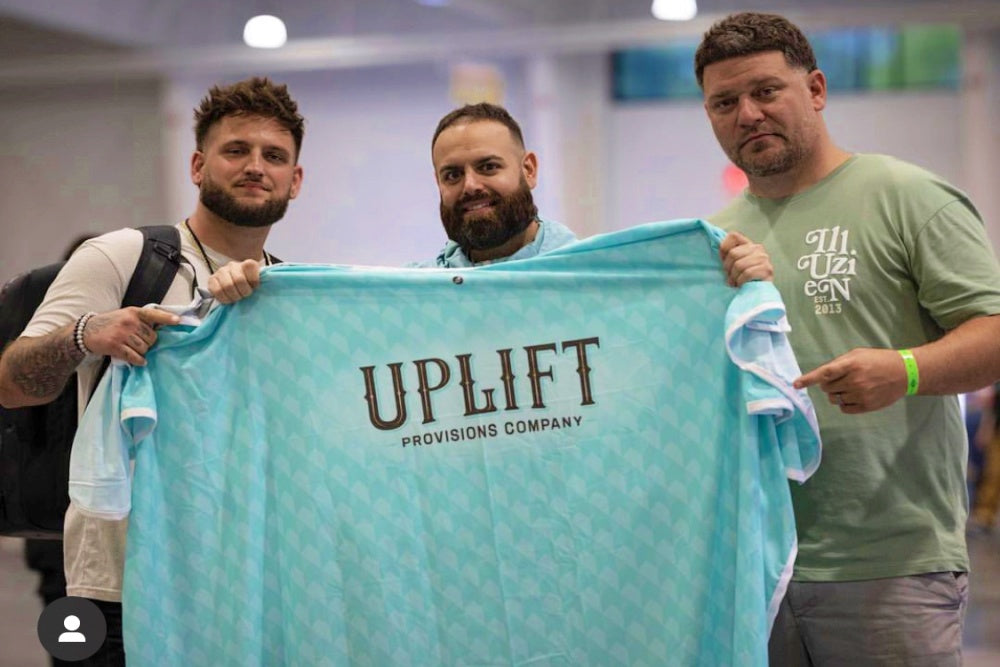 What Are The Different Types Of Hair Cutting Capes?